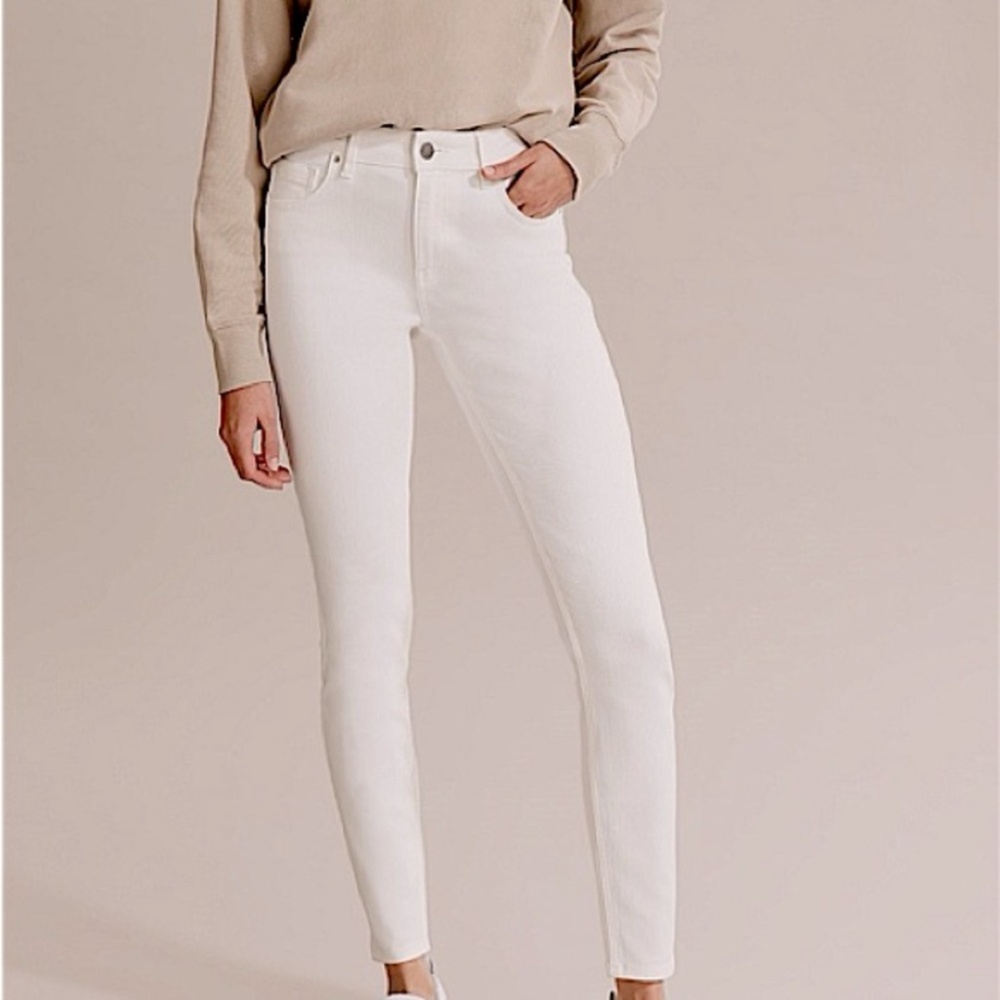 Zara pants ,  size USA 2,  77% cotton  19% polyester  4% elastin   75% ecologica